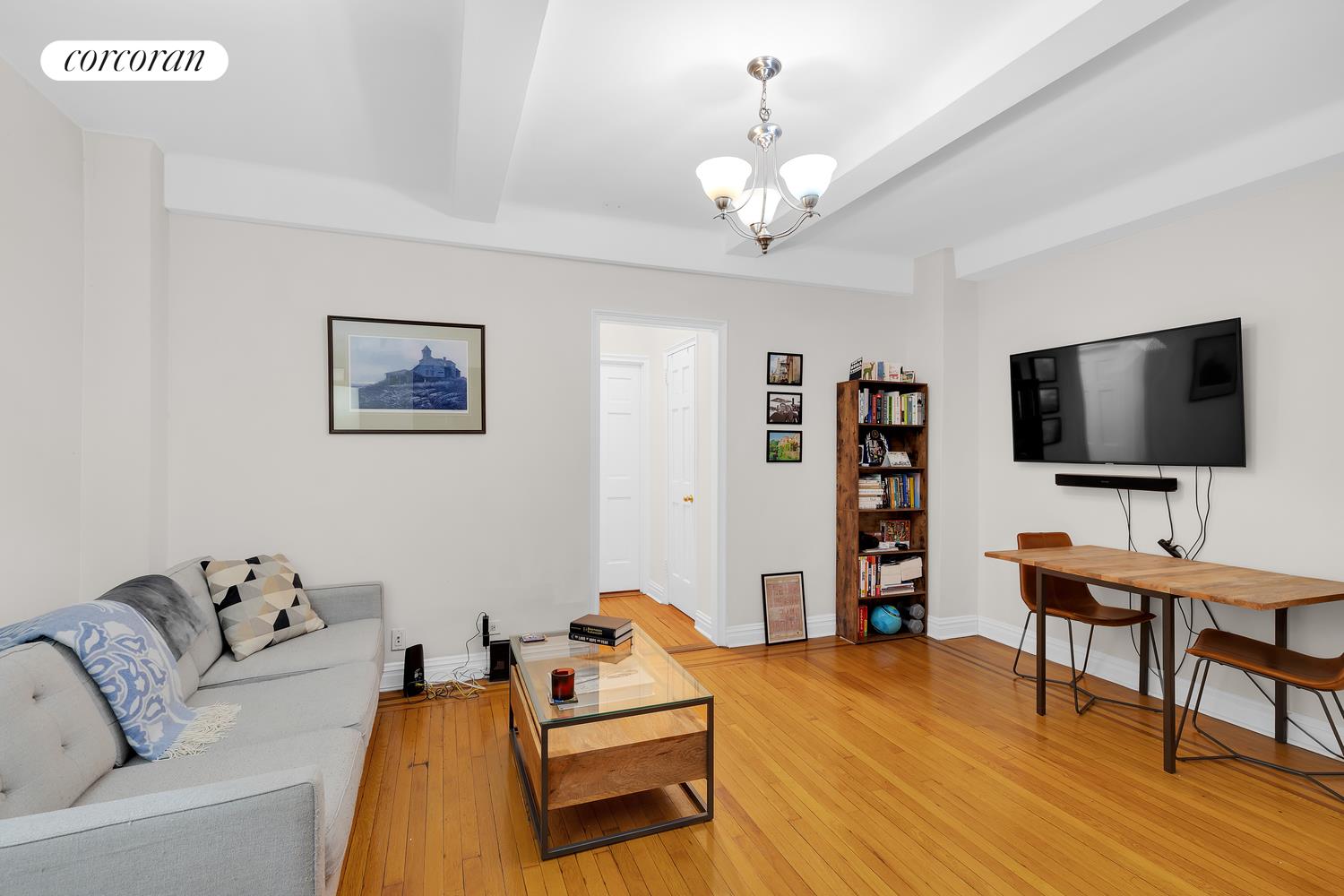 Photo 1 of 142 East 49th Street 2C, Midtown East, NYC, $550,000, Web #: 1095197966