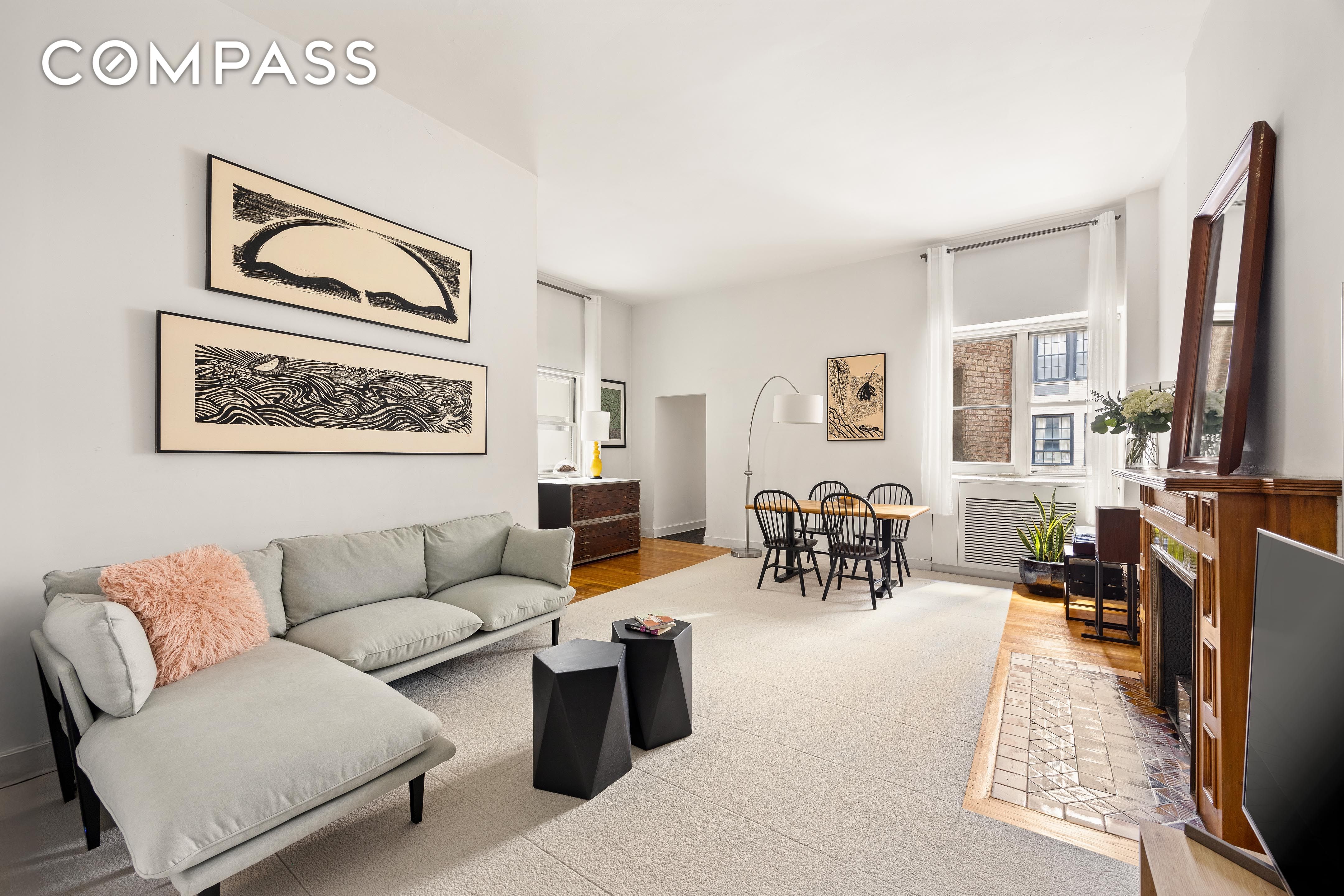 59 East 72nd Street 3C, Lenox Hill, Upper East Side, NYC - 2 Bedrooms  
1.5 Bathrooms  
4 Rooms - 