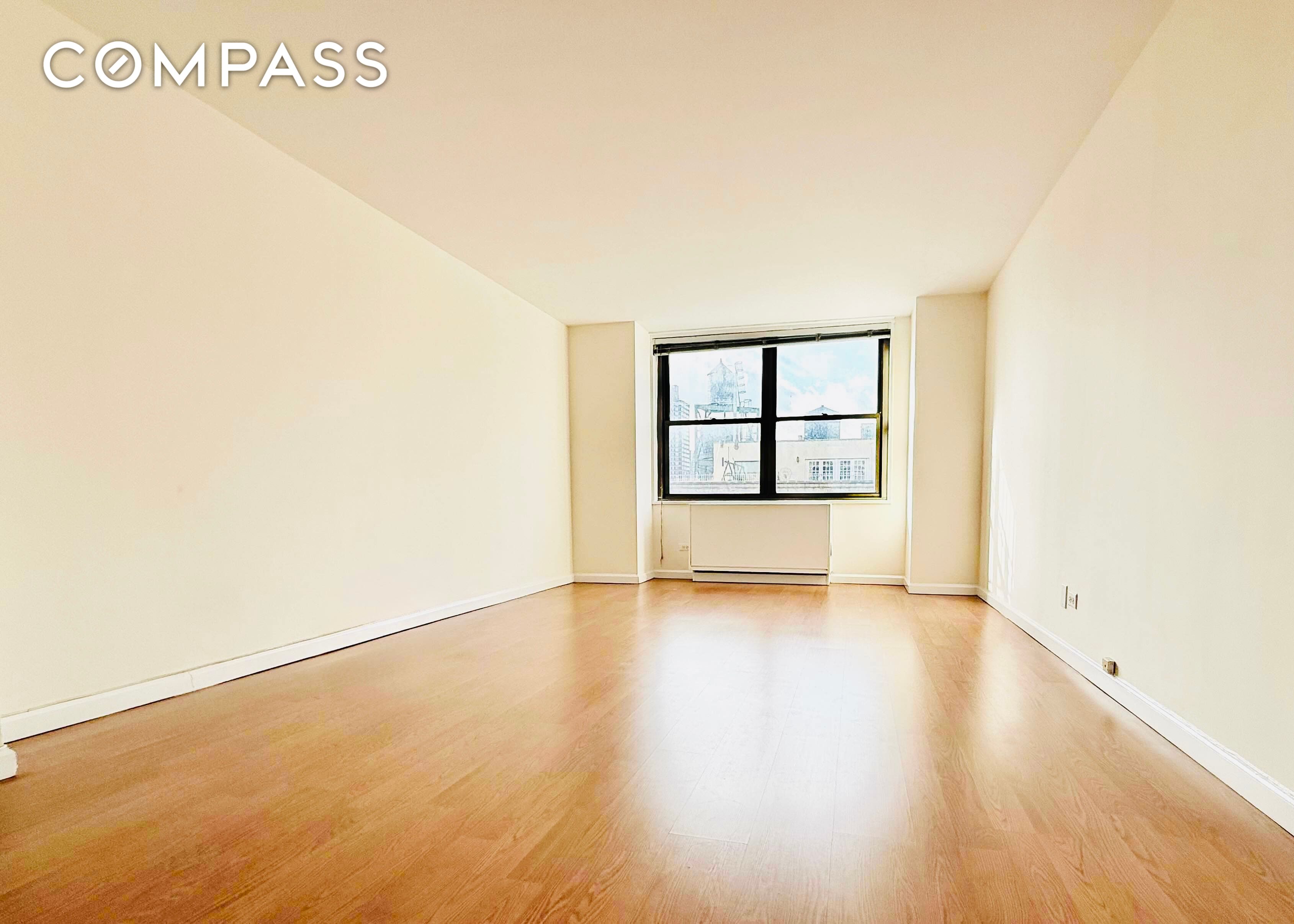 301 East 79th Street 18K, Upper East Side, Upper East Side, NYC - 1 Bathrooms  
2 Rooms - 