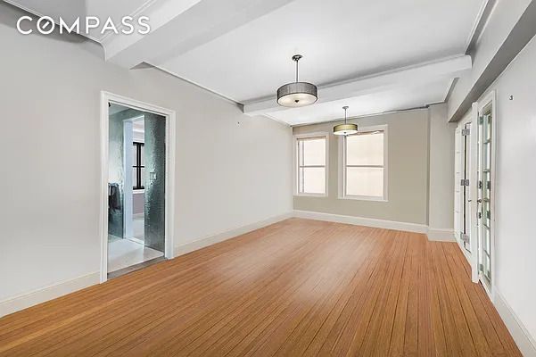 Photo 1 of 162 West 56th Street 705, Midtown West, NYC, $925,000, Web #: 1095280490