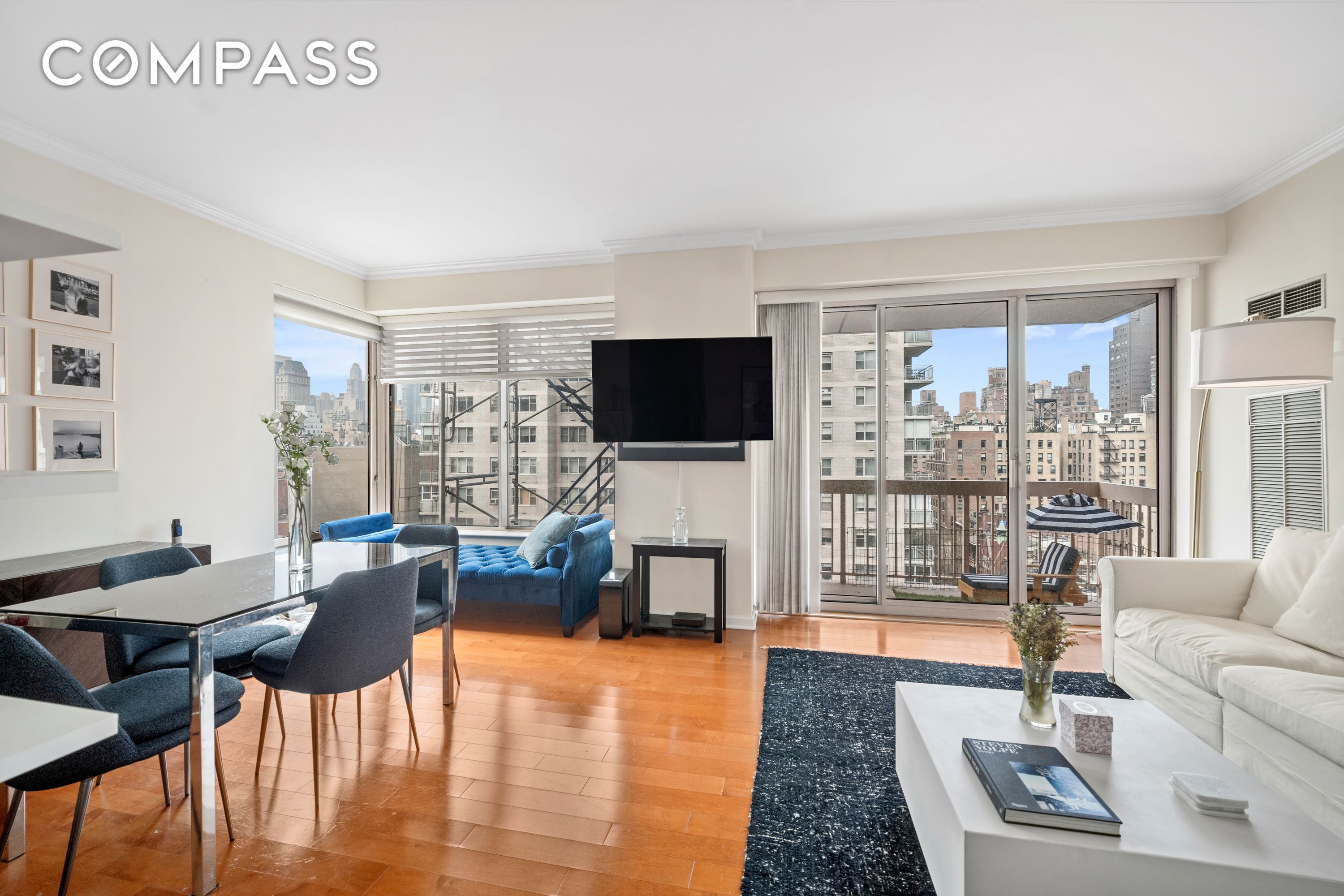 200 East 69th Street 12E, Upper East Side, Upper East Side, NYC - 1 Bedrooms  
1.5 Bathrooms  
3 Rooms - 