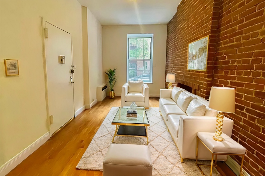 536 East 89th Street B, Yorkville, Upper East Side, NYC - 1 Bathrooms  
2 Rooms - 