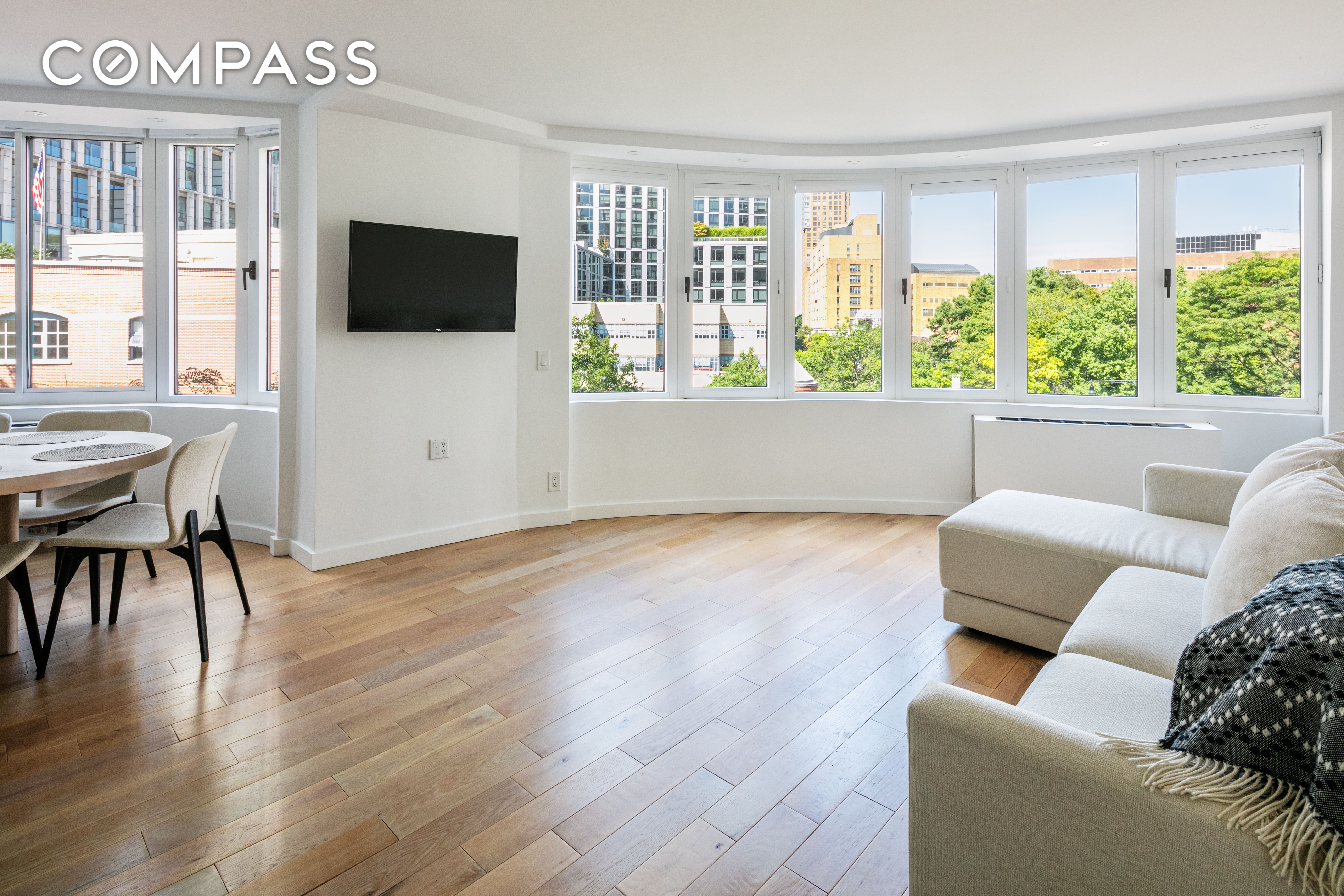 295 Greenwich Street 4G, Tribeca, Downtown, NYC - 1 Bedrooms  
1 Bathrooms  
3 Rooms - 