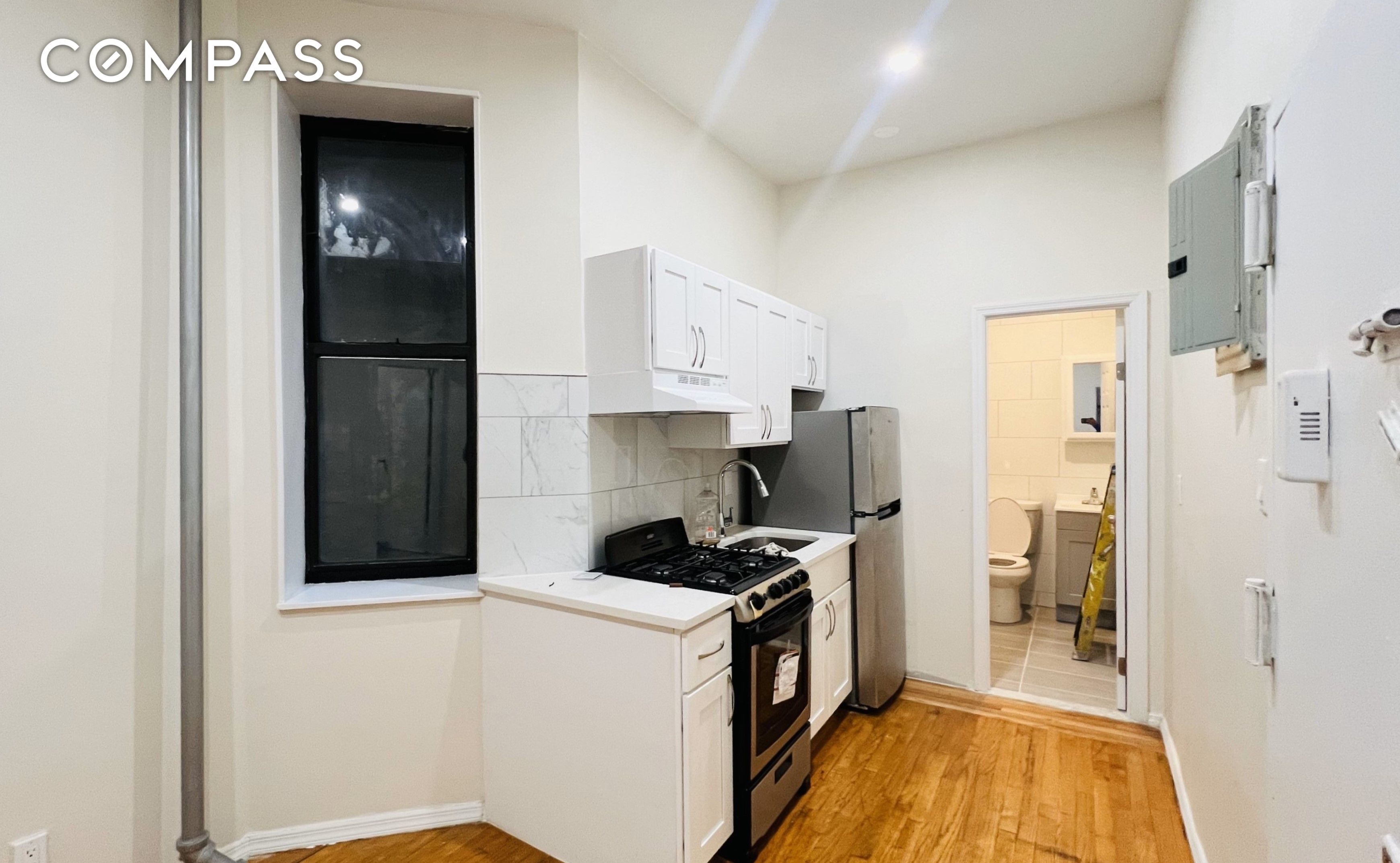 1968 3rd Avenue 1, East Harlem, Upper Manhattan, NYC - 1 Bedrooms  
1 Bathrooms  
3 Rooms - 