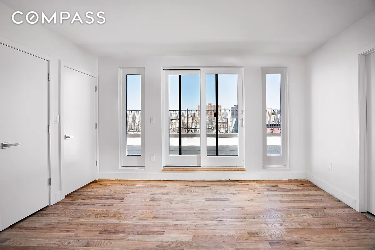 303 West 137th Street Ph, Central Harlem, Upper Manhattan, NYC - 3 Bedrooms  
2 Bathrooms  
7 Rooms - 