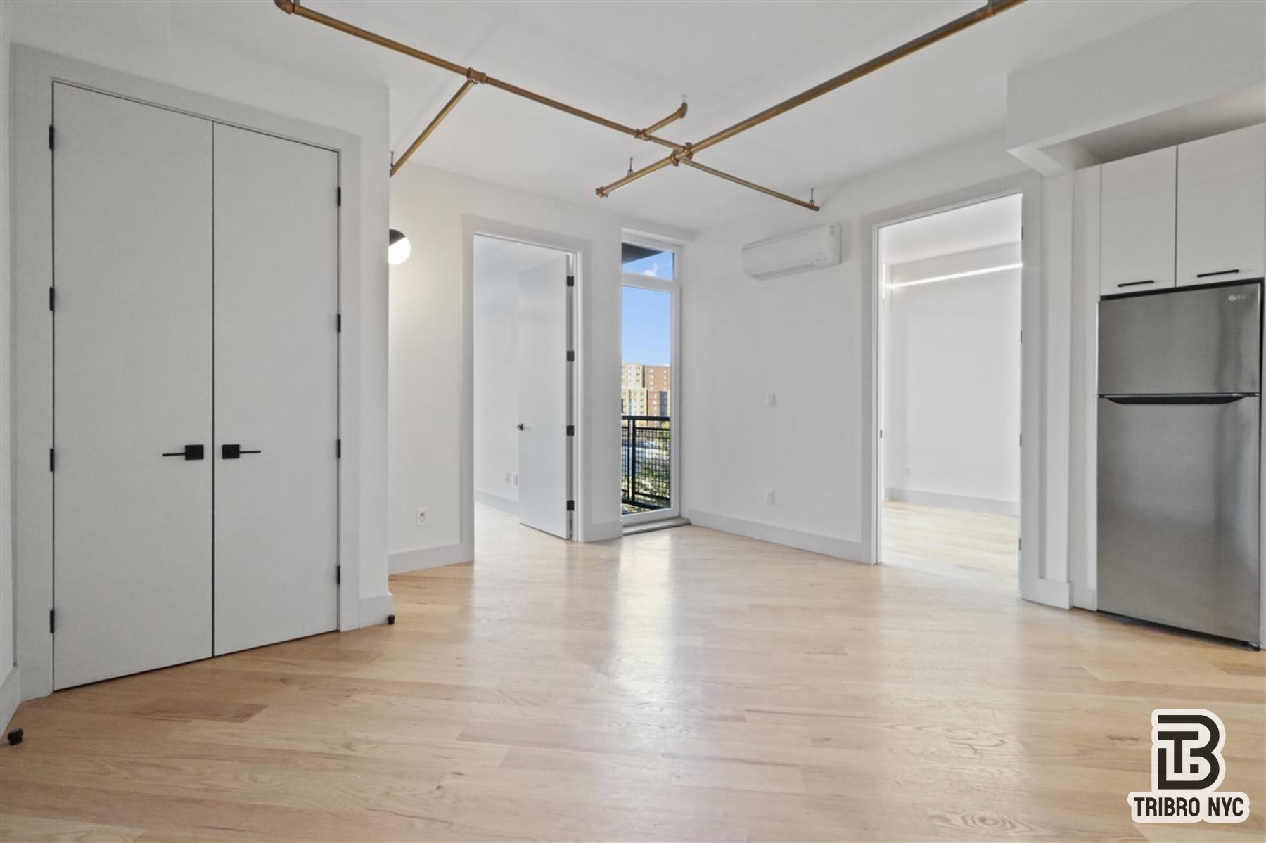 417 East 135th Street 4D, East Harlem, Upper Manhattan, NYC - 2 Bedrooms  
1 Bathrooms  
4 Rooms - 