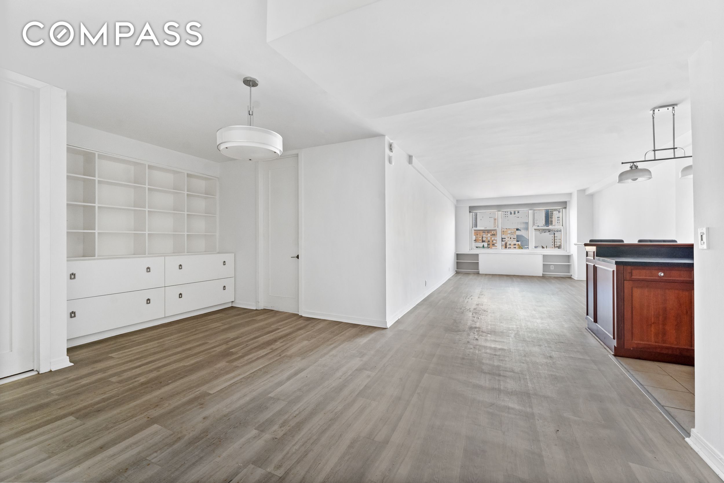 305 East 24th Street 19T, Kips Bay, Midtown East, NYC - 1 Bedrooms  
1 Bathrooms  
3 Rooms - 