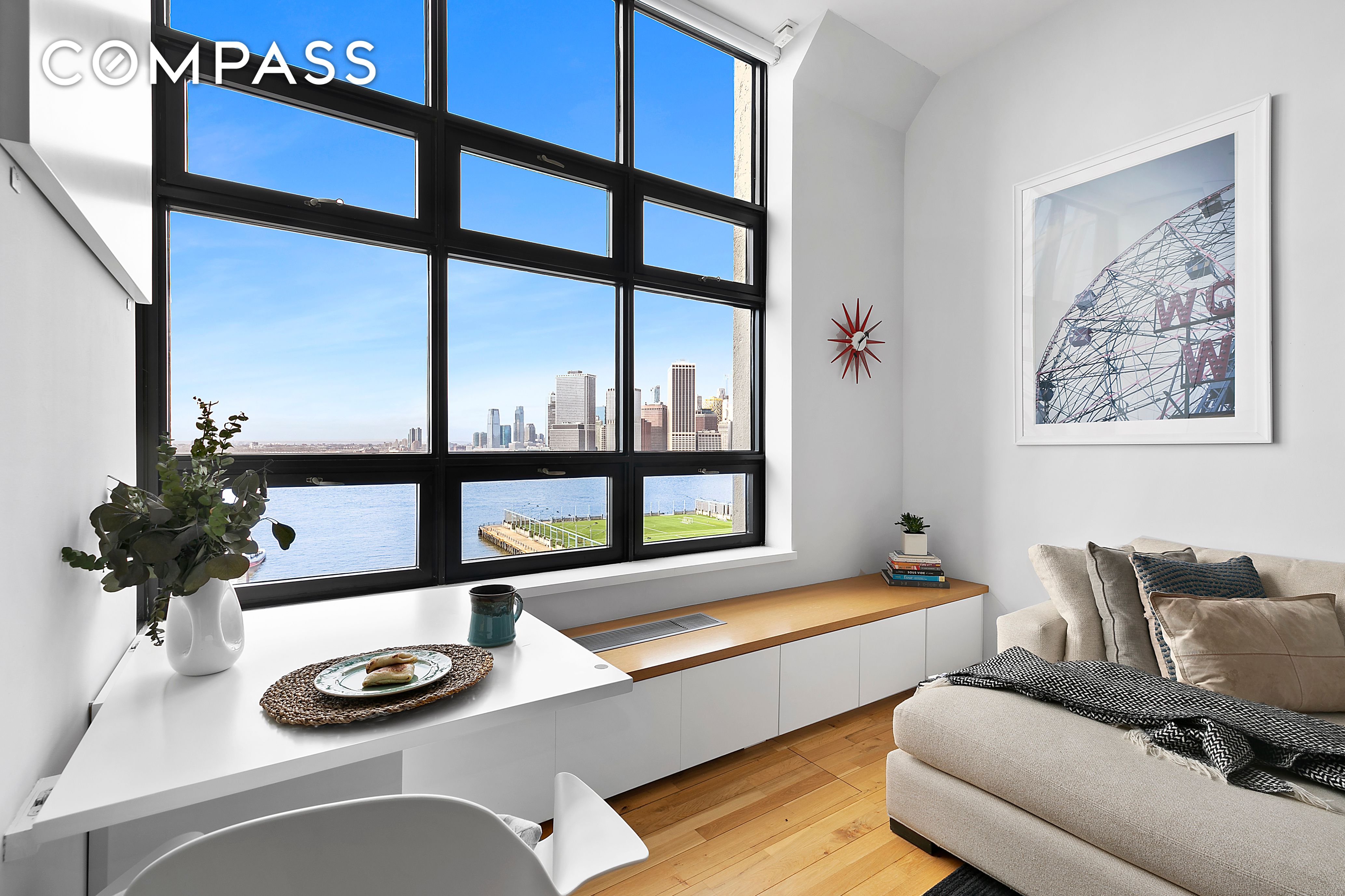 Photo 1 of 360 Furman Street 838, Brooklyn Heights, New York, $7,850, Web #: 1095570262