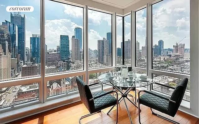 306 West 48th Street 11B, Hells Kitchen, Midtown West, NYC - 1 Bedrooms  
1 Bathrooms  
3 Rooms - 