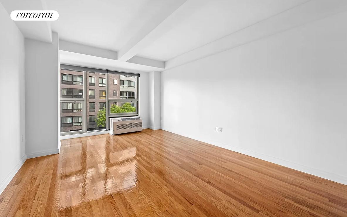 181 East 119th Street 3C, East Harlem, Upper Manhattan, NYC - 1 Bedrooms  
1 Bathrooms  
3 Rooms - 