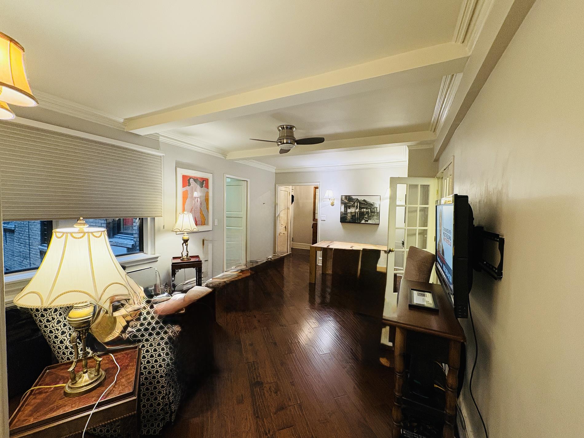 74 West 68th Street 2-C, Lincoln Square, Upper West Side, NYC - 2 Bedrooms  
1 Bathrooms  
4 Rooms - 