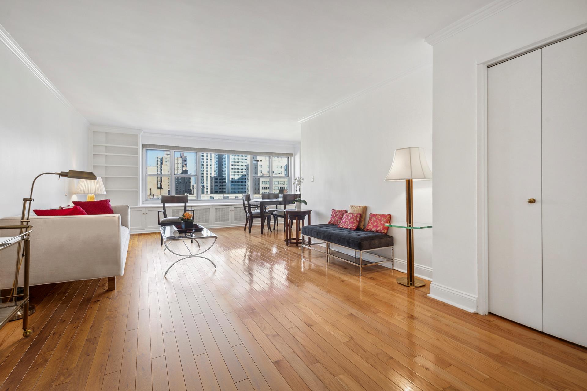 440 East 79th Street 17E, Lenox Hill, Upper East Side, NYC - 2 Bedrooms  
2 Bathrooms  
5 Rooms - 