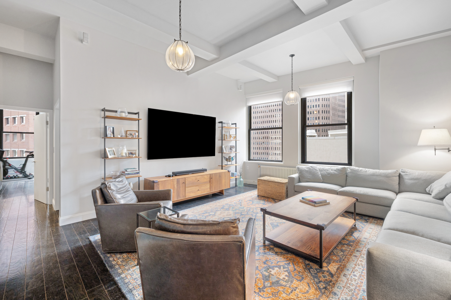 Photo 1 of 3 Hanover Square 13F, Financial District, NYC, $1,450,000, Web #: 1096137123