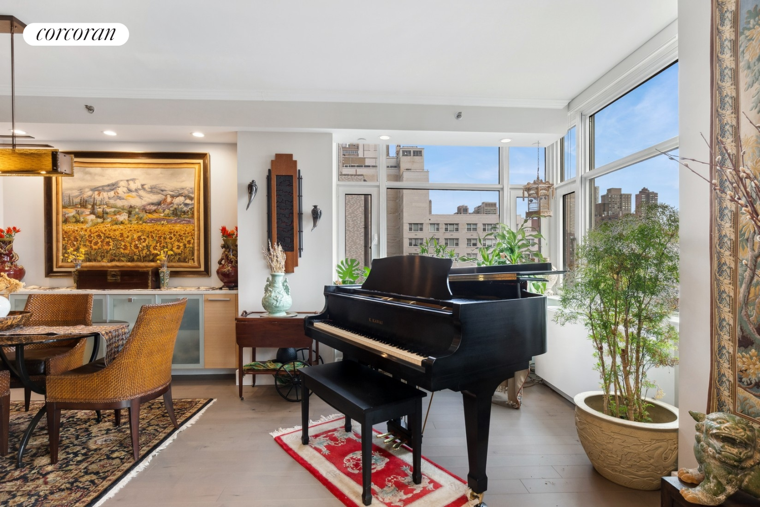 404 East 76th Street 10A, Lenox Hill, Upper East Side, NYC - 3 Bedrooms  
3 Bathrooms  
5 Rooms - 