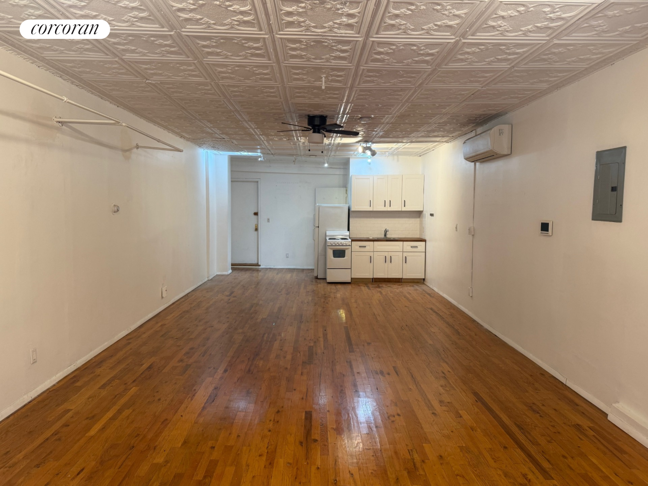 21 Orchard Street 2, Chinatown, Downtown, NYC - 2 Bedrooms  
1 Bathrooms  
4 Rooms - 