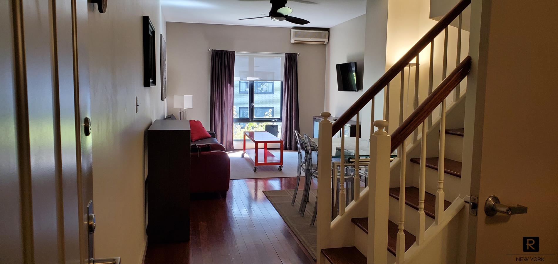 225 East 58th Street 4-B, Midtown East, Midtown East, NYC - 2 Bedrooms  
1.5 Bathrooms  
4 Rooms - 