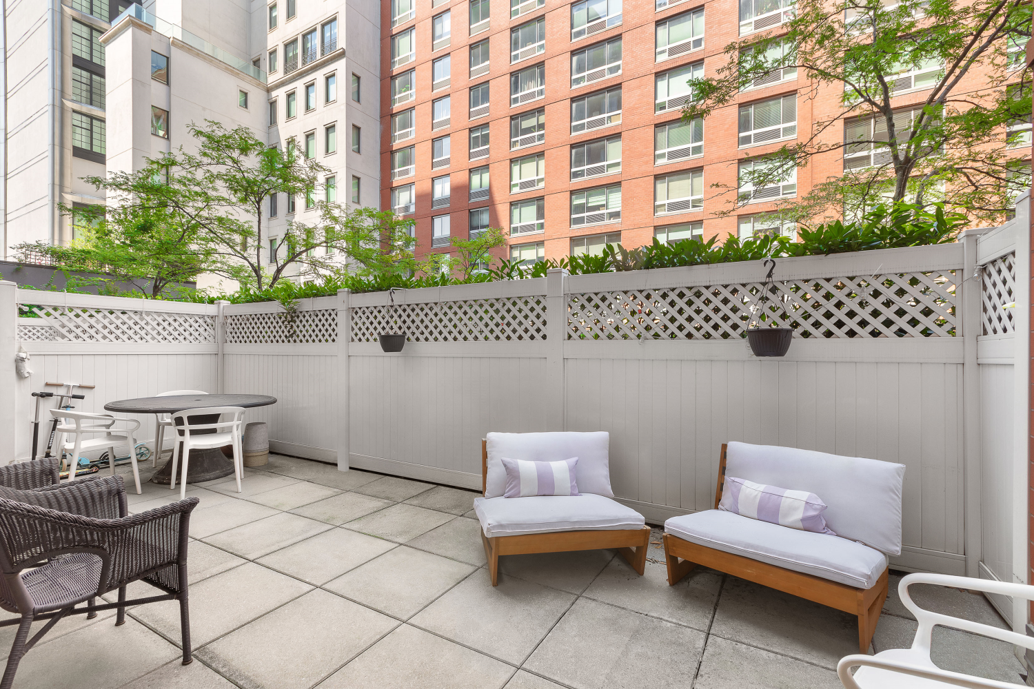 555 West 23rd Street 3Qs, Chelsea, Downtown, NYC - 1 Bedrooms  
1 Bathrooms  
3 Rooms - 