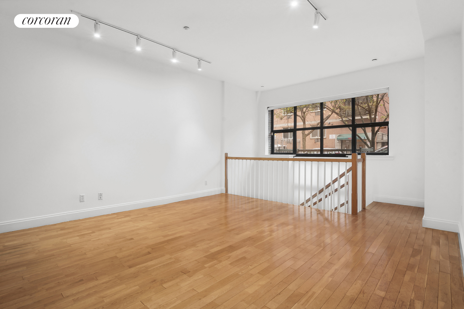 250 South 2nd Street 1B, Williamsburg, Brooklyn, New York - 1 Bedrooms  
2.5 Bathrooms  
5 Rooms - 