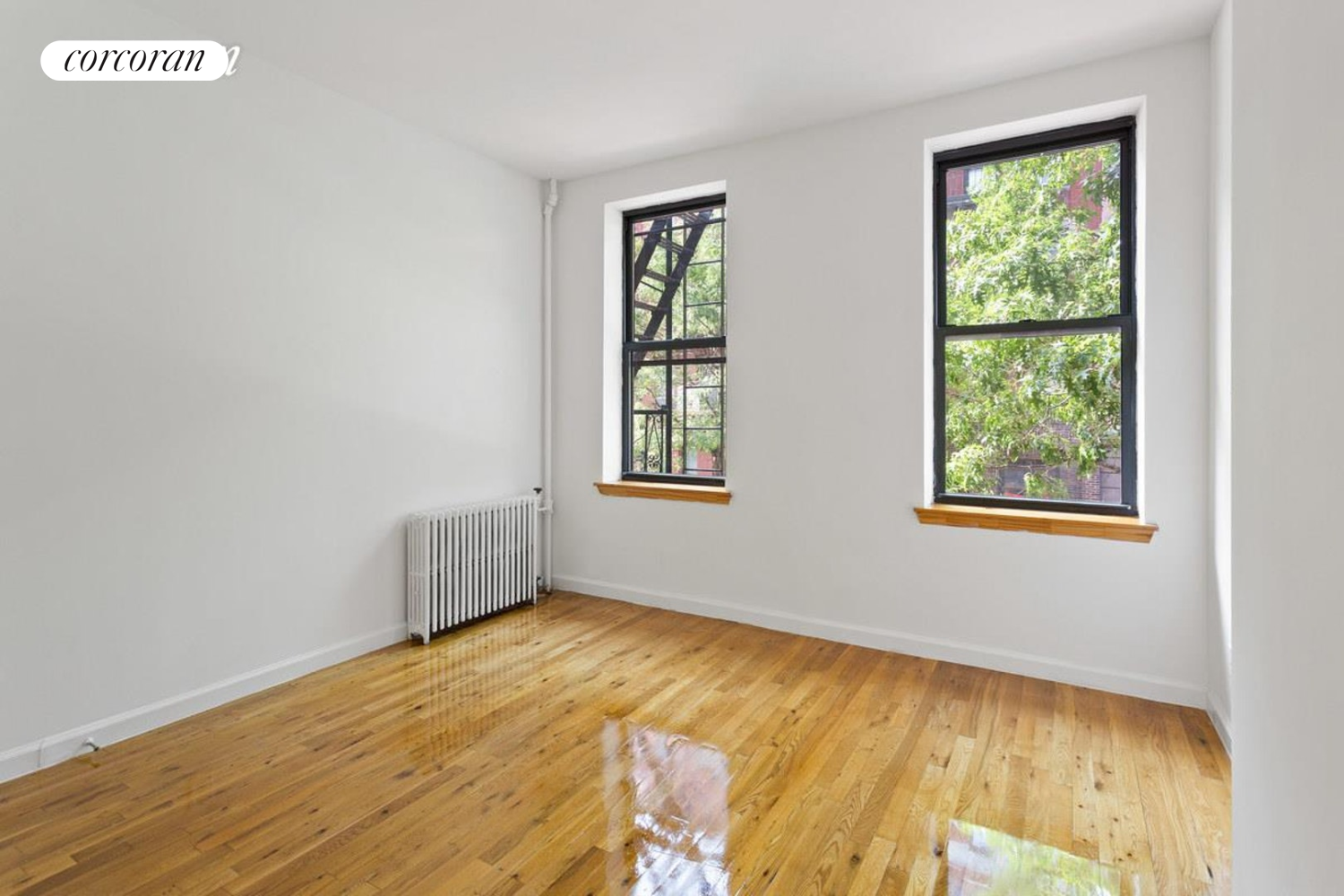 361 West 51st Street 1E, Hells Kitchen, Midtown West, NYC - 1 Bedrooms  
1.5 Bathrooms  
5 Rooms - 