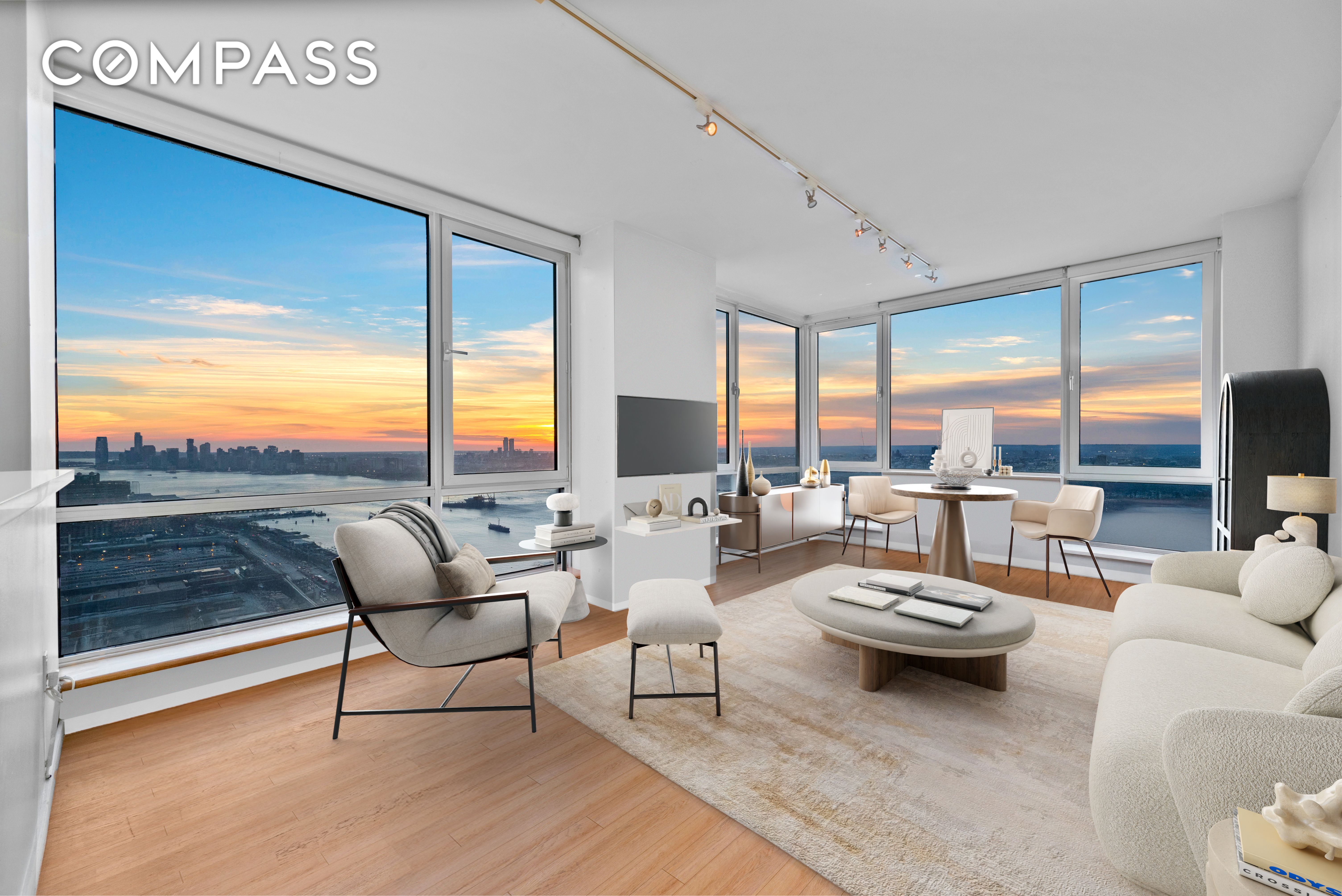 635 West 42nd Street 42K, Hell S Kitchen, Midtown West, NYC - 2 Bedrooms  
2 Bathrooms  
4 Rooms - 