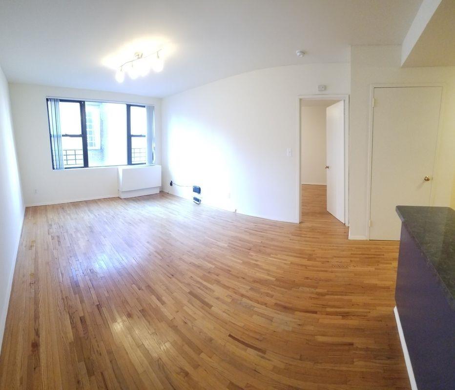 422 East 89th Street 7-D, Upper East Side, Upper East Side, NYC - 1 Bedrooms  
1.5 Bathrooms  
4 Rooms - 