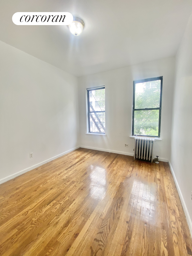 512 East 80th Street 18, Yorkville, Upper East Side, NYC - 2 Bedrooms  
1 Bathrooms  
4 Rooms - 