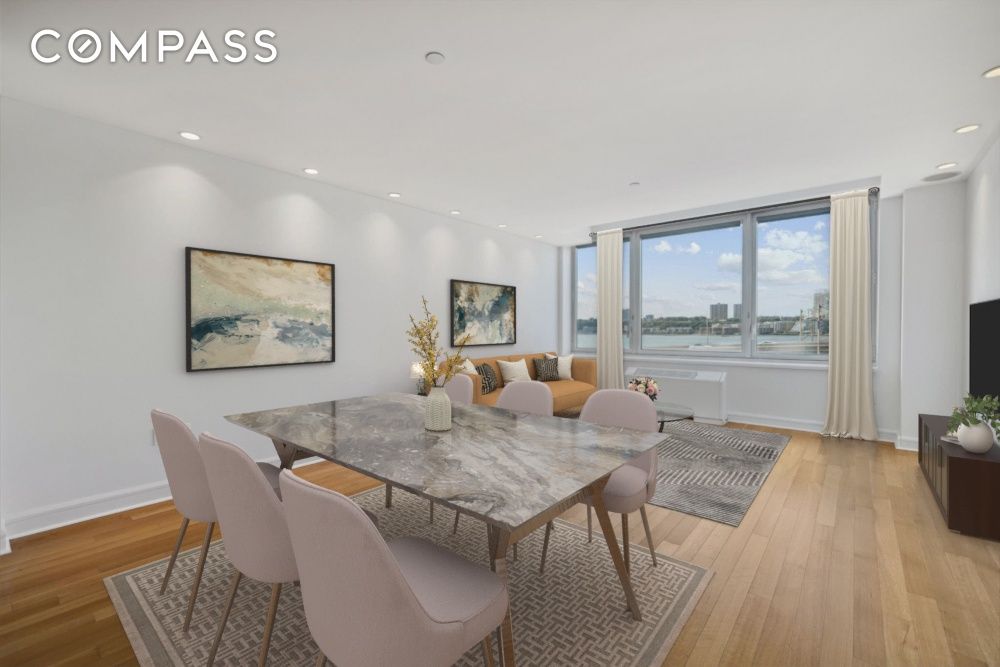 80 Riverside Boulevard 4X, Upper West Side, Upper West Side, NYC - 2 Bedrooms  
2 Bathrooms  
4 Rooms - 