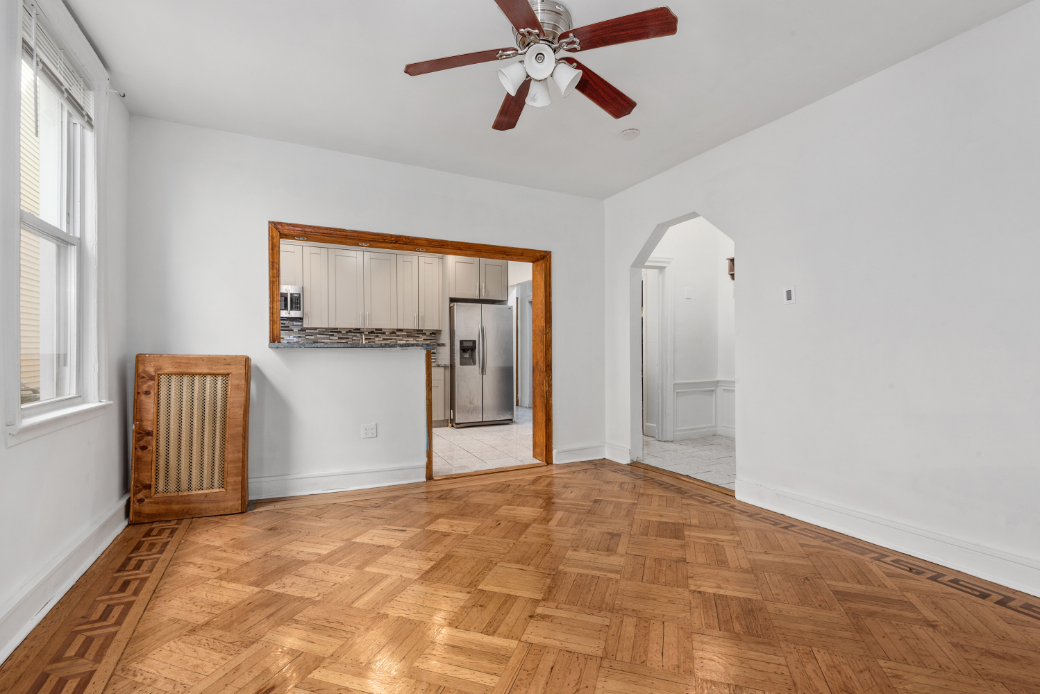 211 East 37th Street, East Flatbush, Brooklyn, New York - 5 Bedrooms  
3 Bathrooms  
5 Rooms - 