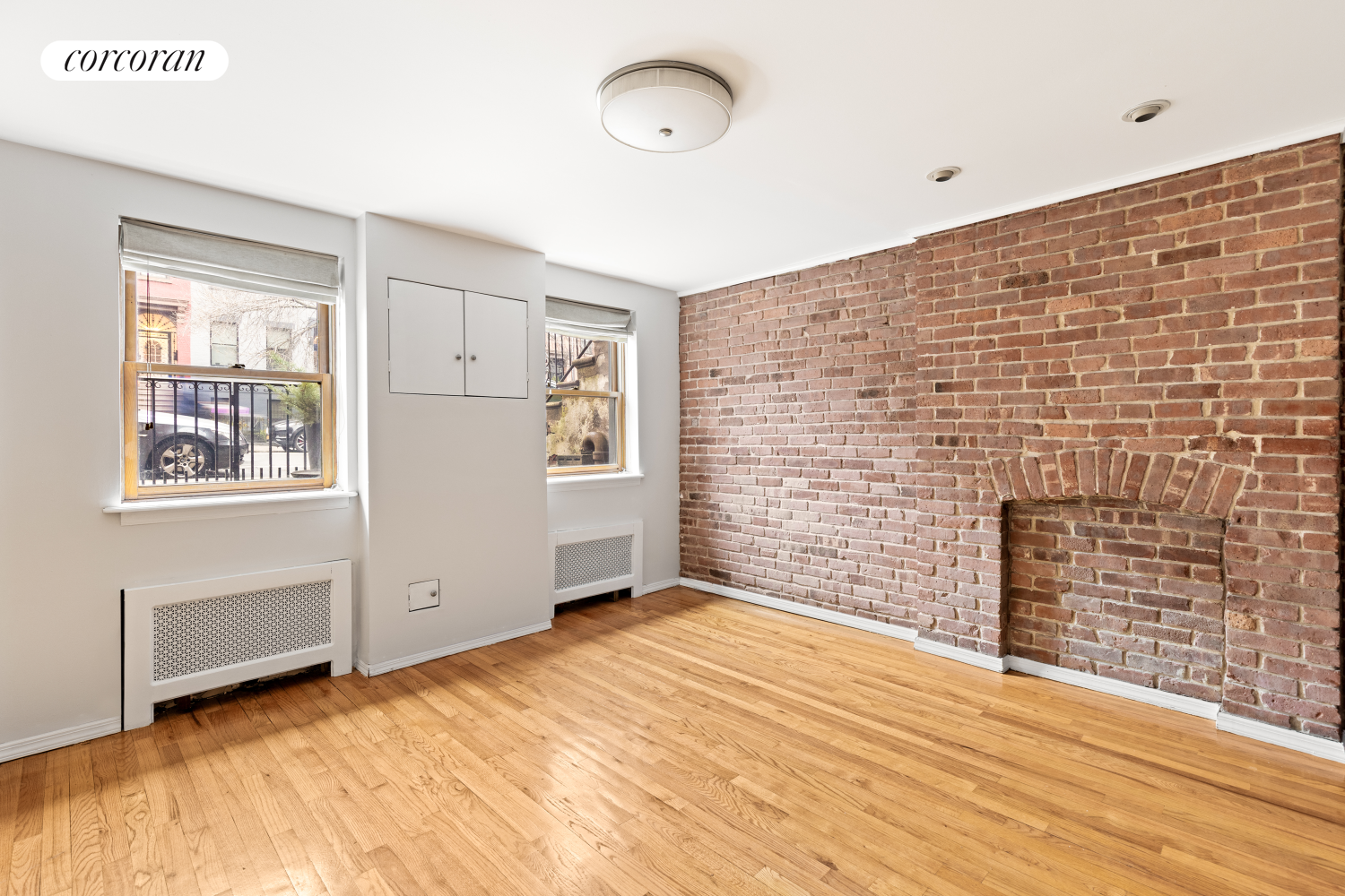 8 3rd Street Garden, Carroll Gardens, Brooklyn, New York - 1 Bedrooms  
1 Bathrooms  
3 Rooms - 