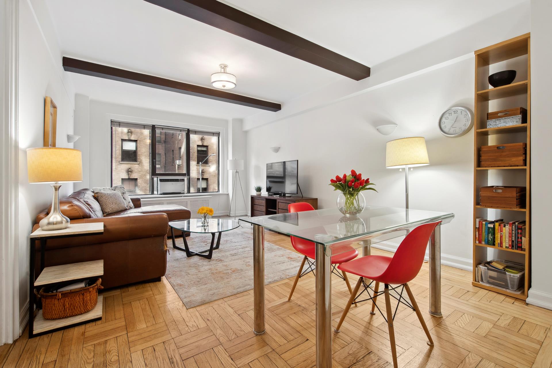 235 West 102nd Street 3K, Upper West Side, Upper West Side, NYC - 1 Bedrooms  
1 Bathrooms  
3 Rooms - 