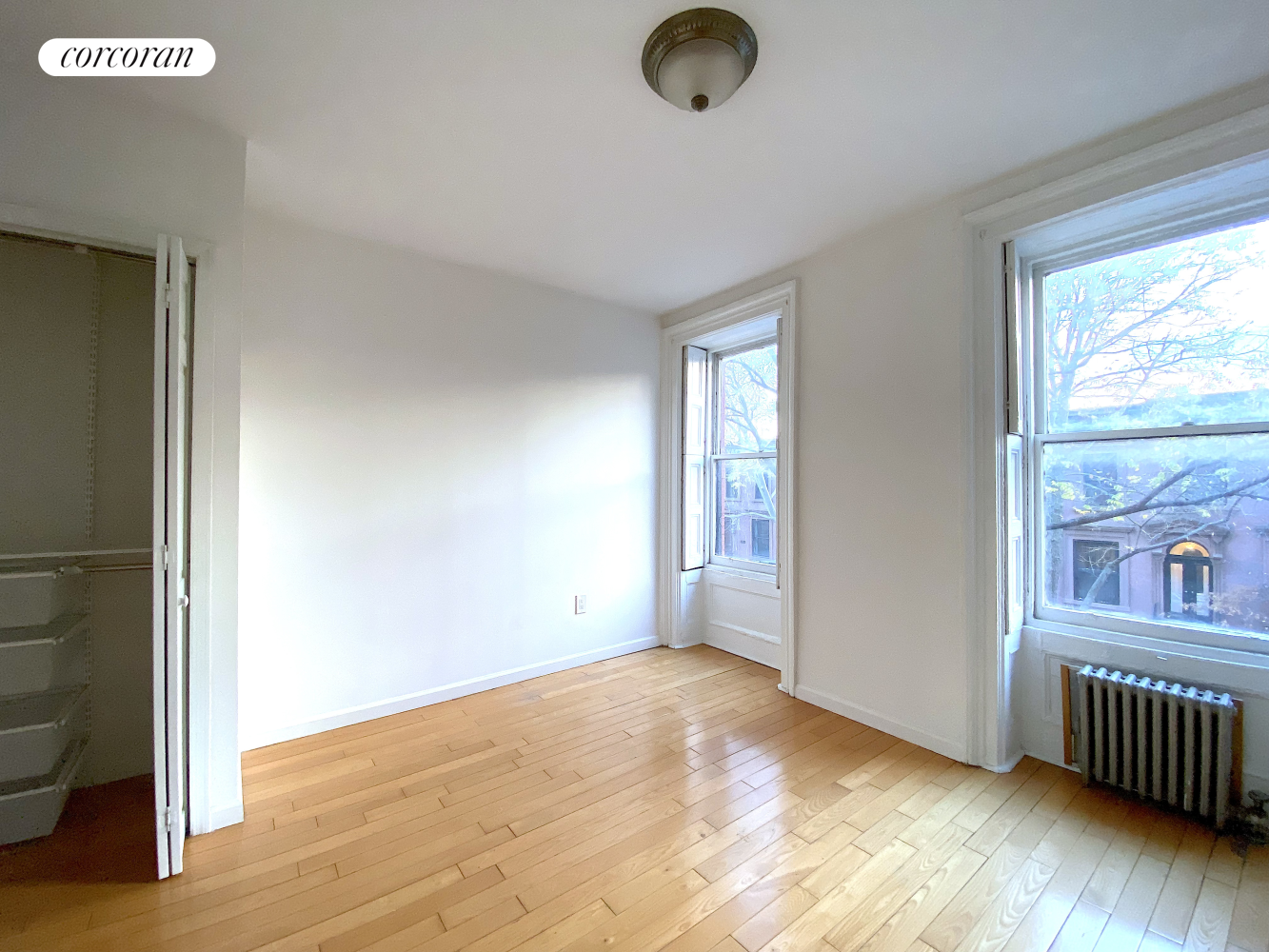 399 Sackett Street 2, Carroll Gardens, Brooklyn, New York - 2 Bedrooms  
1 Bathrooms  
4 Rooms - 