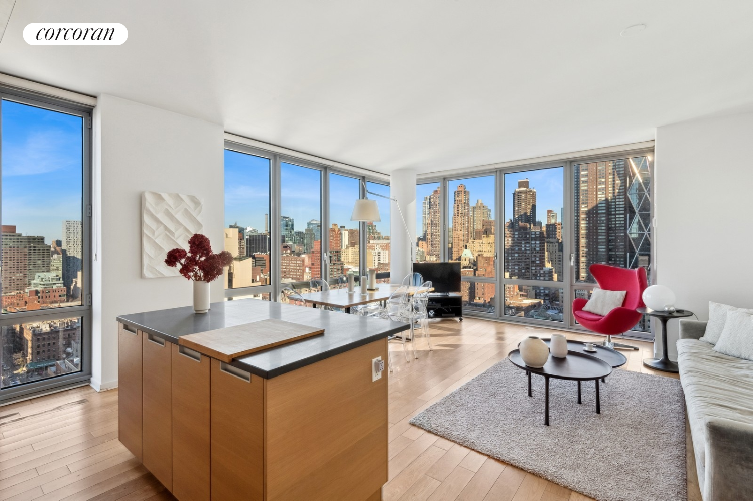 310 West 52nd Street 20H, Hells Kitchen, Midtown West, NYC - 2 Bedrooms  
2.5 Bathrooms  
5 Rooms - 