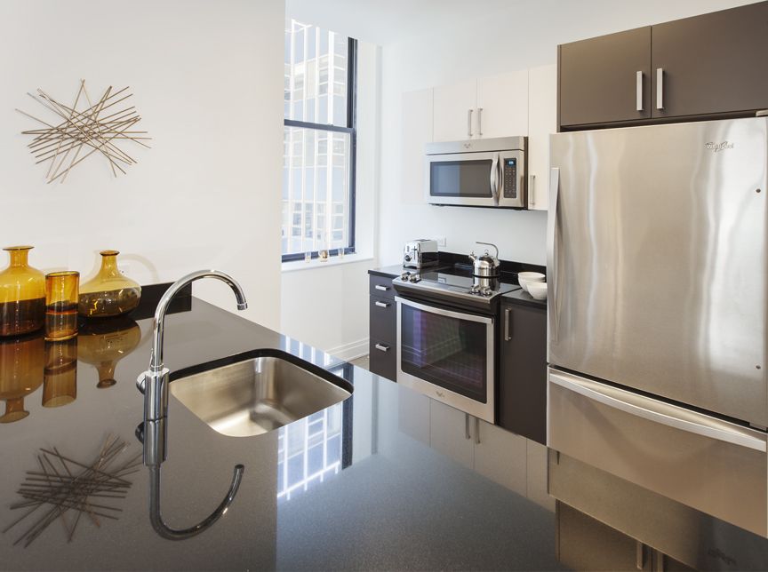 70 Pine Street 2302, Financial District, Downtown, NYC - 2 Bedrooms  
2 Bathrooms  
4 Rooms - 