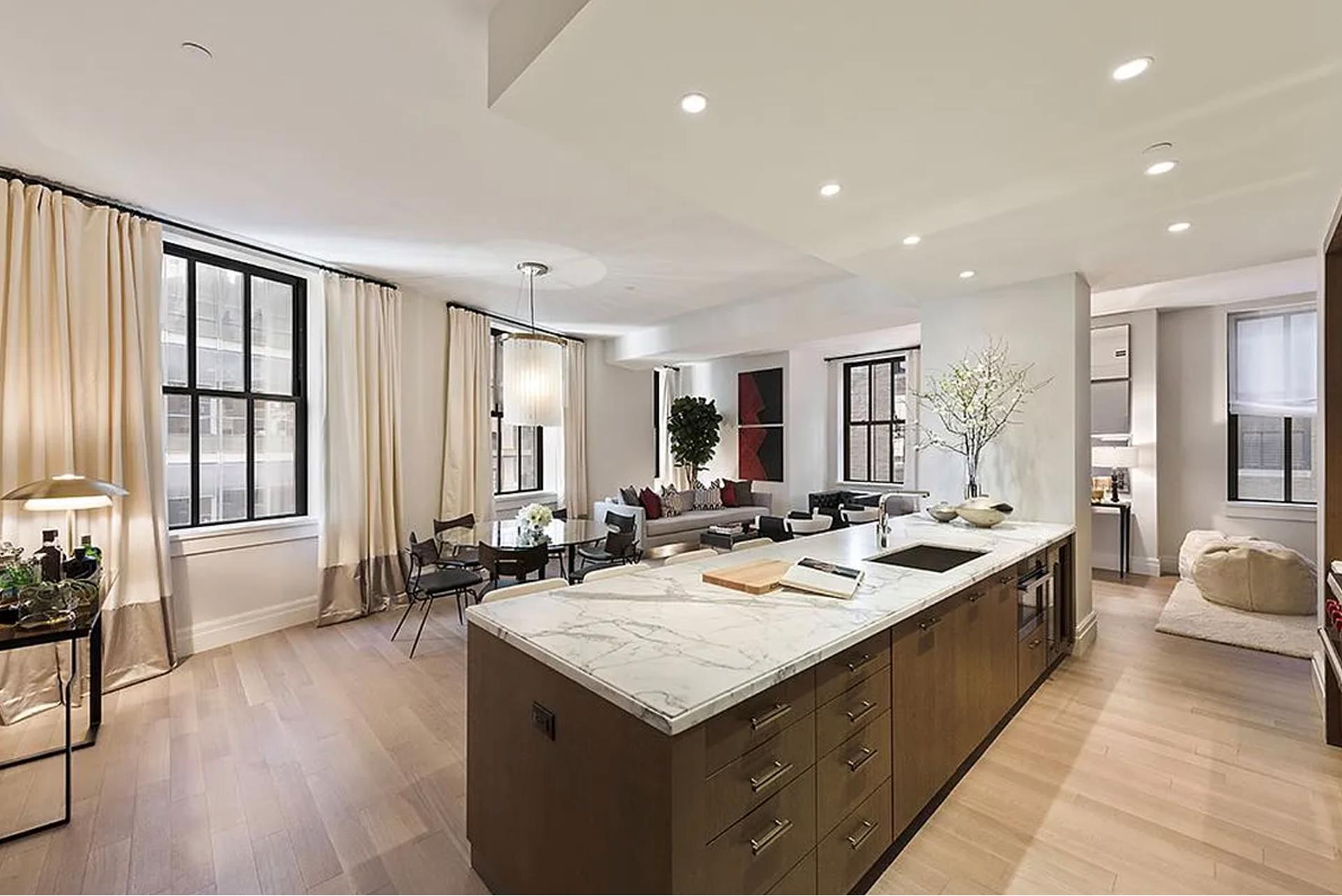 100 Barclay Street 12G, Tribeca, Downtown, NYC - 3 Bedrooms  
3.5 Bathrooms  
4 Rooms - 