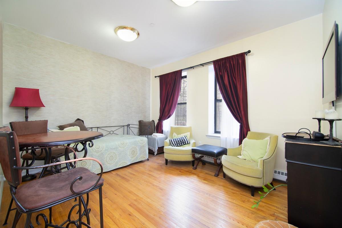 157 Broome Street 1-A, Lower East Side, Downtown, NYC - 1 Bedrooms  
4 Bathrooms  
3 Rooms - 