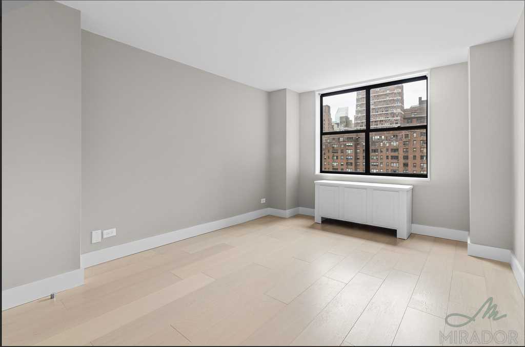 330 East 39th Street 10N, Murray Hill, Midtown East, NYC - 1 Bedrooms  
1 Bathrooms  
3 Rooms - 