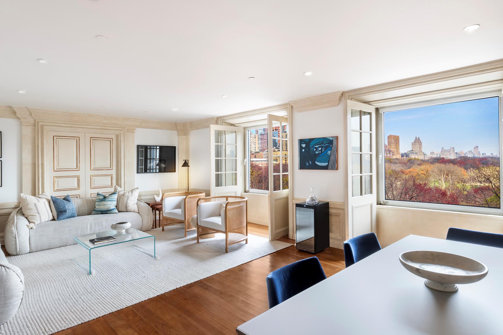 160 Central Park 915, Central Park South, Midtown West, NYC - 3 Bedrooms  
2.5 Bathrooms  
7 Rooms - 