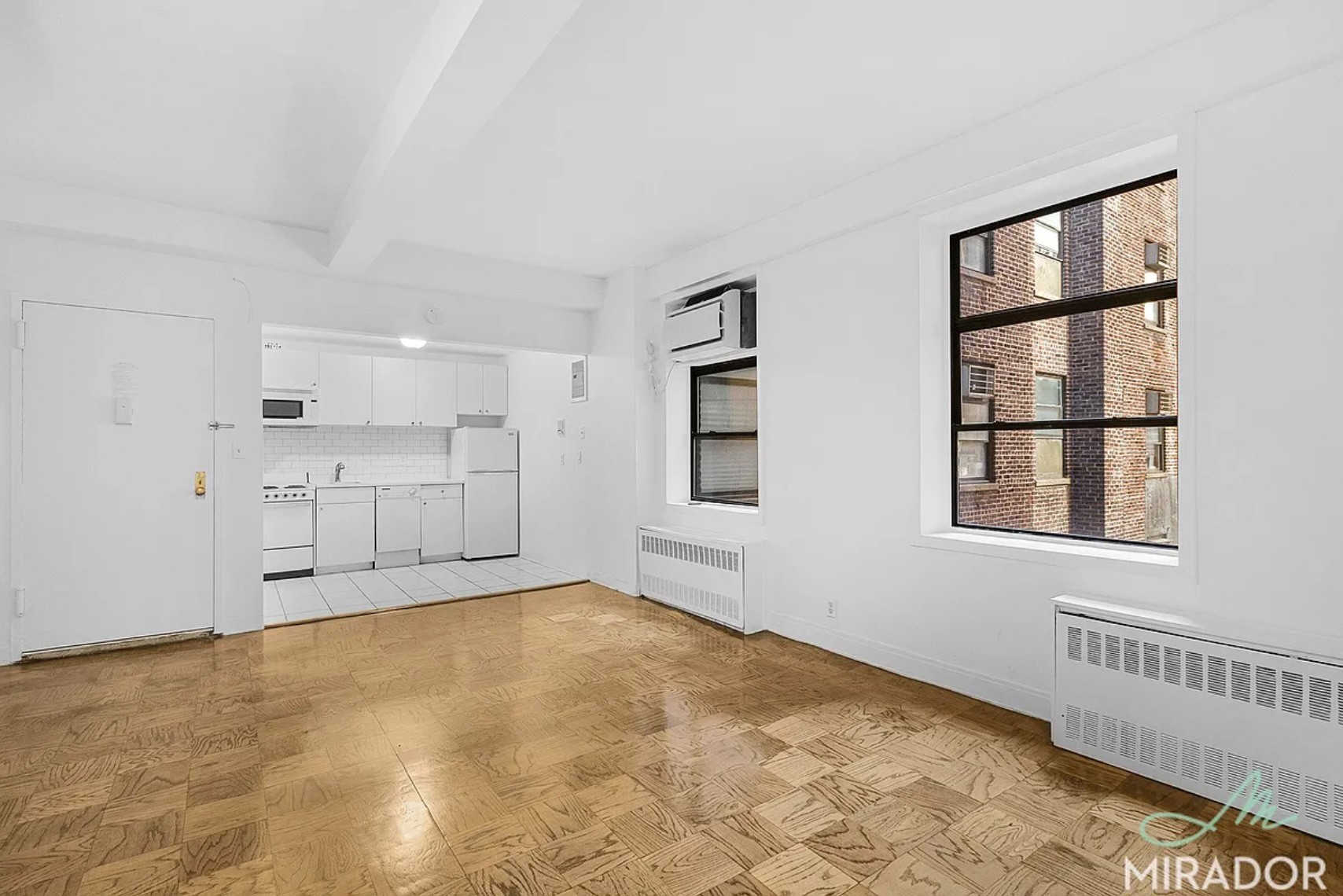 132 East 45th Street 10E, Midtown East, Midtown East, NYC - 1 Bathrooms  
2 Rooms - 