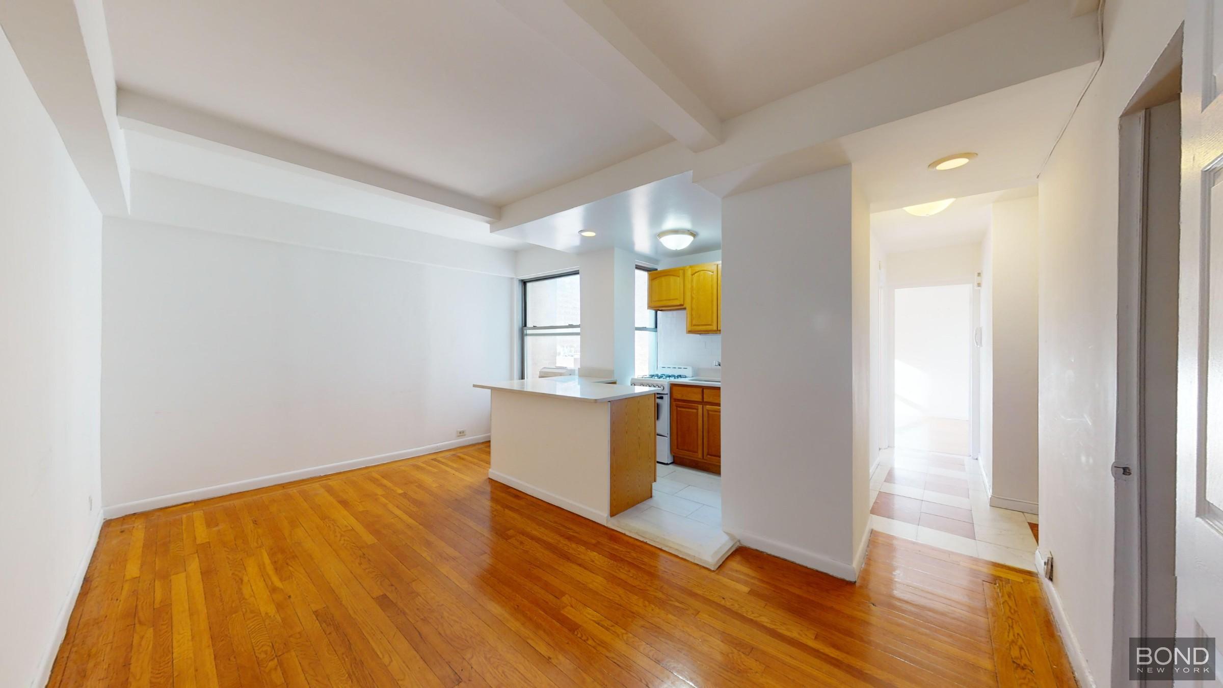 301 East 38th Street 8C, Murray Hill, Midtown East, NYC - 1 Bedrooms  
1 Bathrooms  
3 Rooms - 