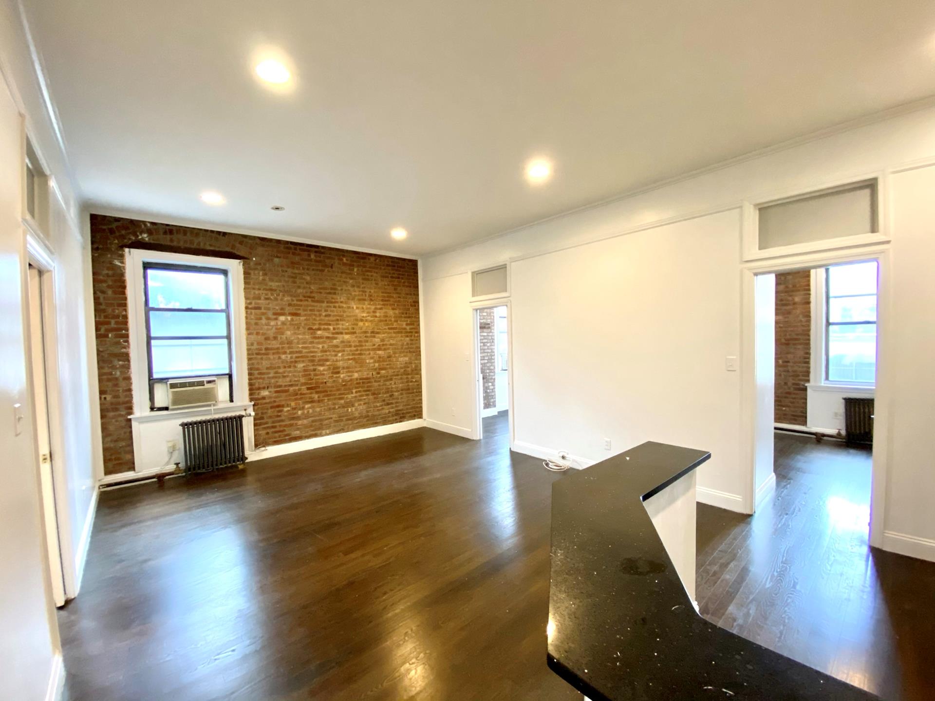 Photo 1 of 201 East 61st Street 4, Upper East Side, NYC, $5,400, Web #: 1100989511