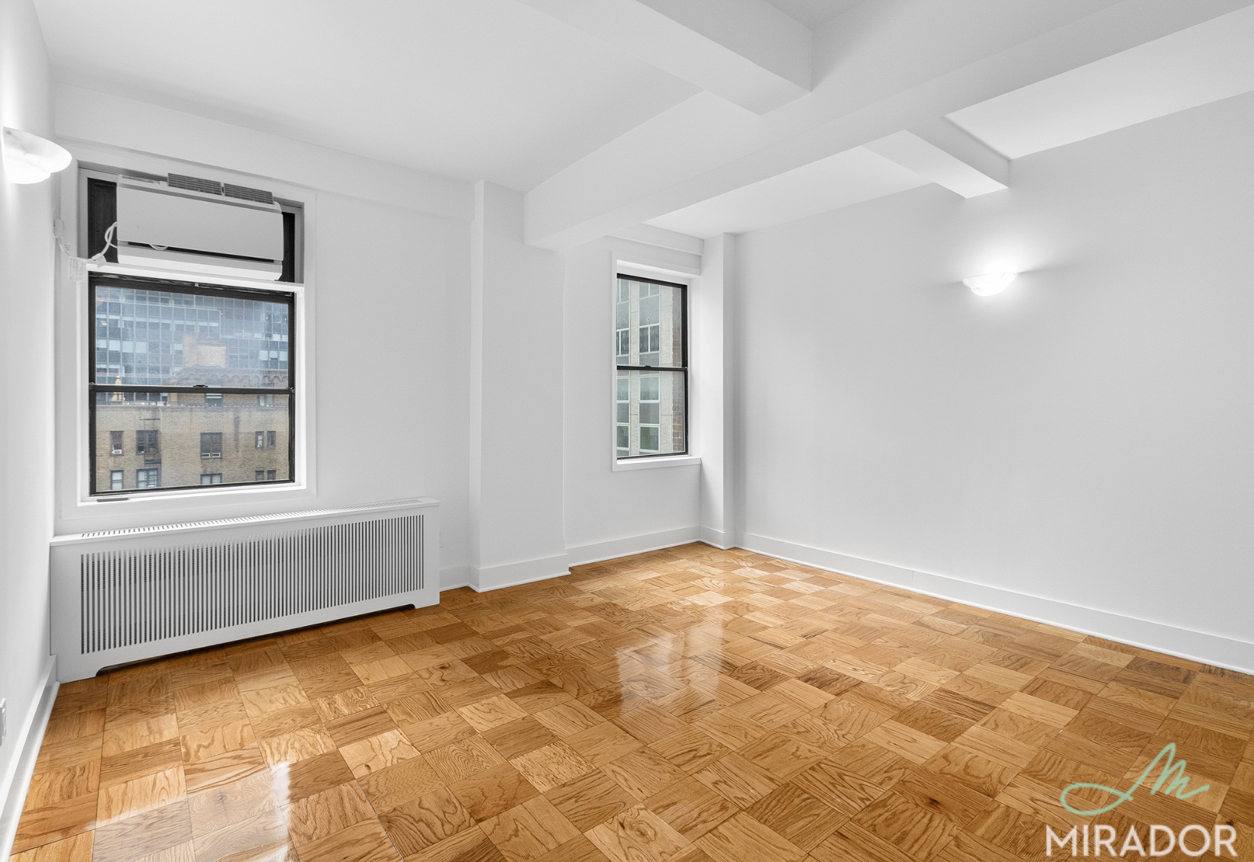 Photo 1 of 132 East 45th Street 10D, Midtown East, NYC, $3,500, Web #: 1101015297