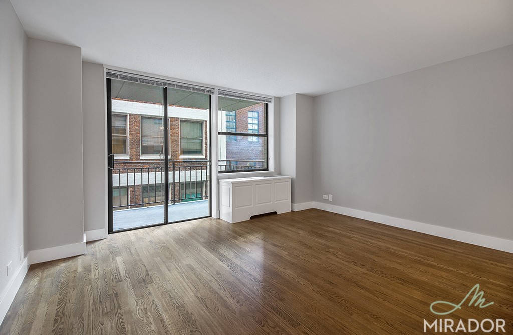 Photo 1 of 330 East 39th Street 14P, Midtown East, NYC, $4,000, Web #: 1101015811