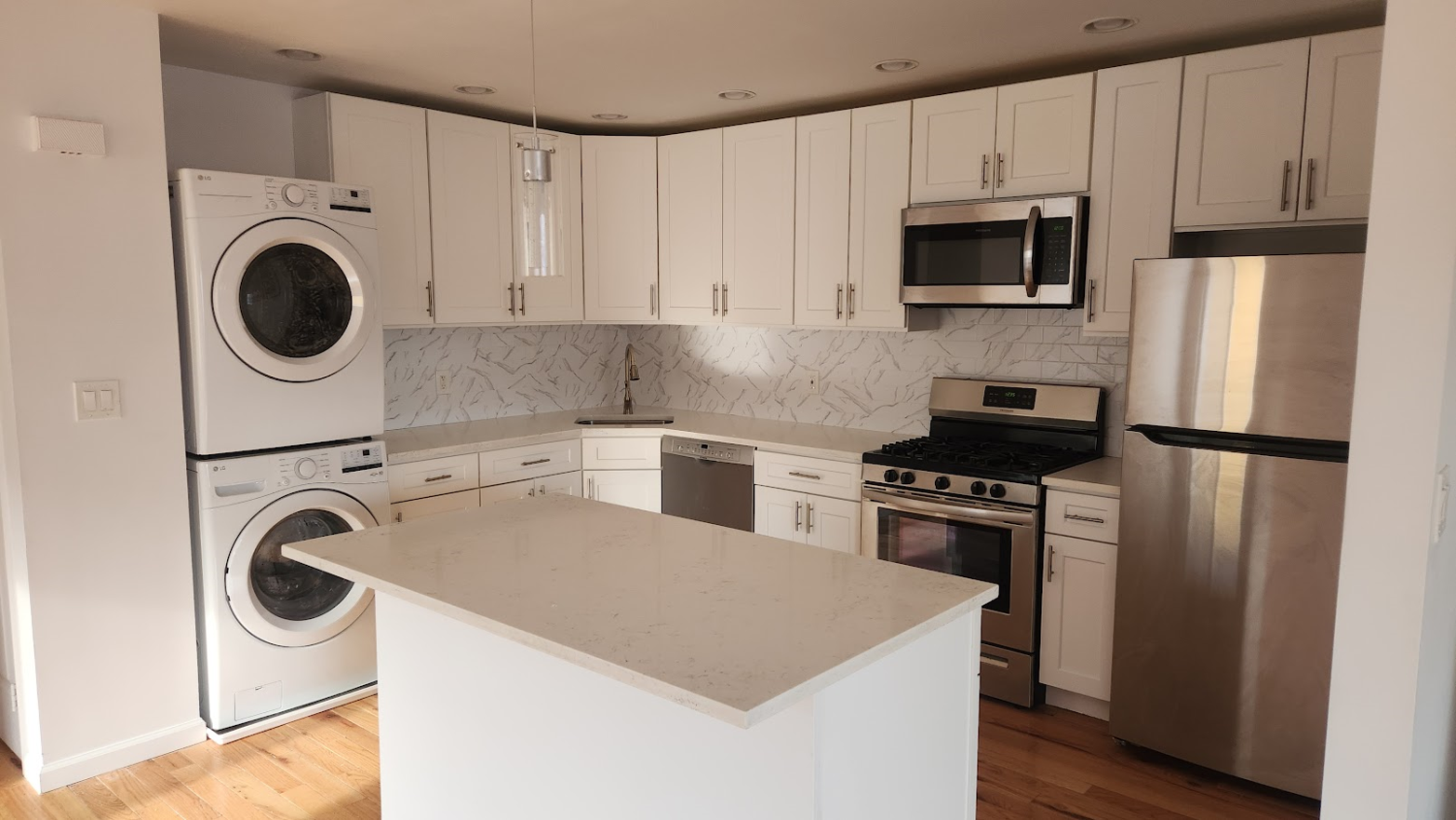 Photo 1 of 165 Beach 98th Street, Rockaway Park, New York, $3,500, Web #: 1101017051