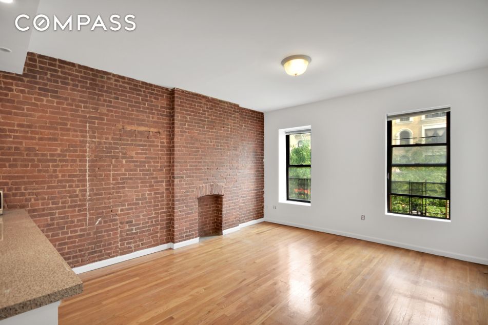 428 Amsterdam Avenue 1B, Upper West Side, Upper West Side, NYC - 2 Bedrooms  
2 Bathrooms  
5 Rooms - 