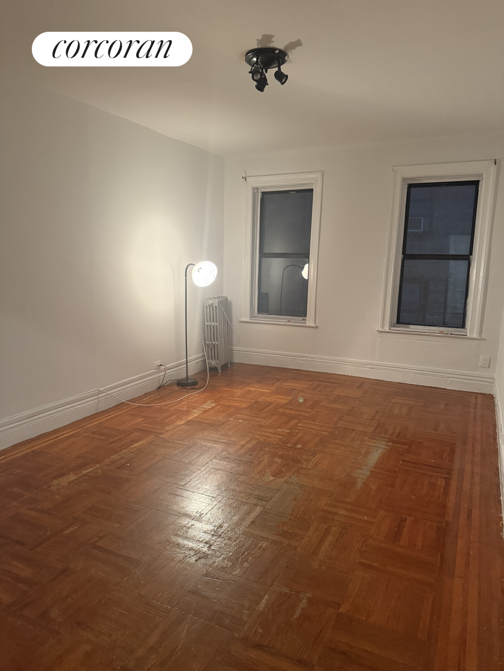 2156 Cruger Avenue 3B, Bronxdale, Bronx, New York - 2 Bedrooms  
1 Bathrooms  
6 Rooms - 