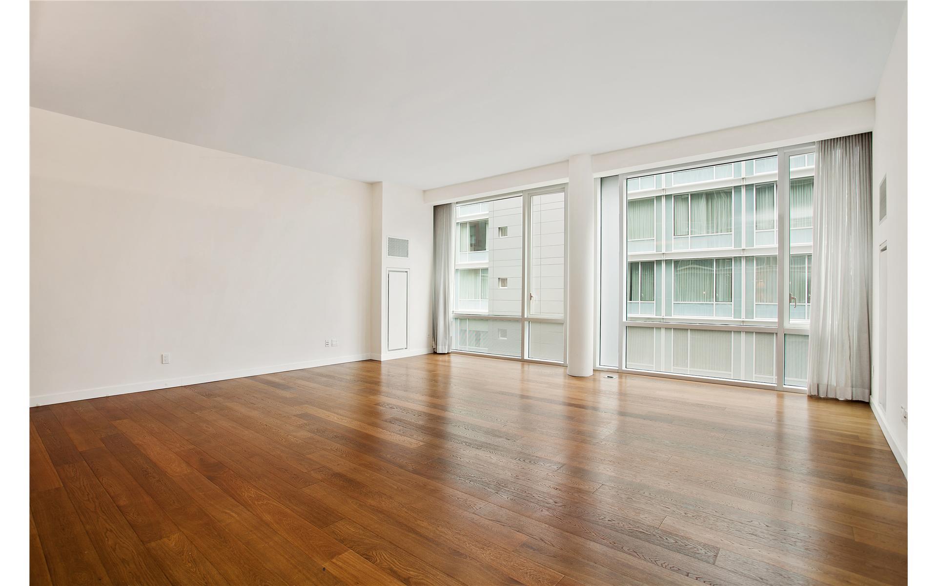 311 West Broadway 3J, Soho, Downtown, NYC - 2 Bedrooms  
2.5 Bathrooms  
4 Rooms - 