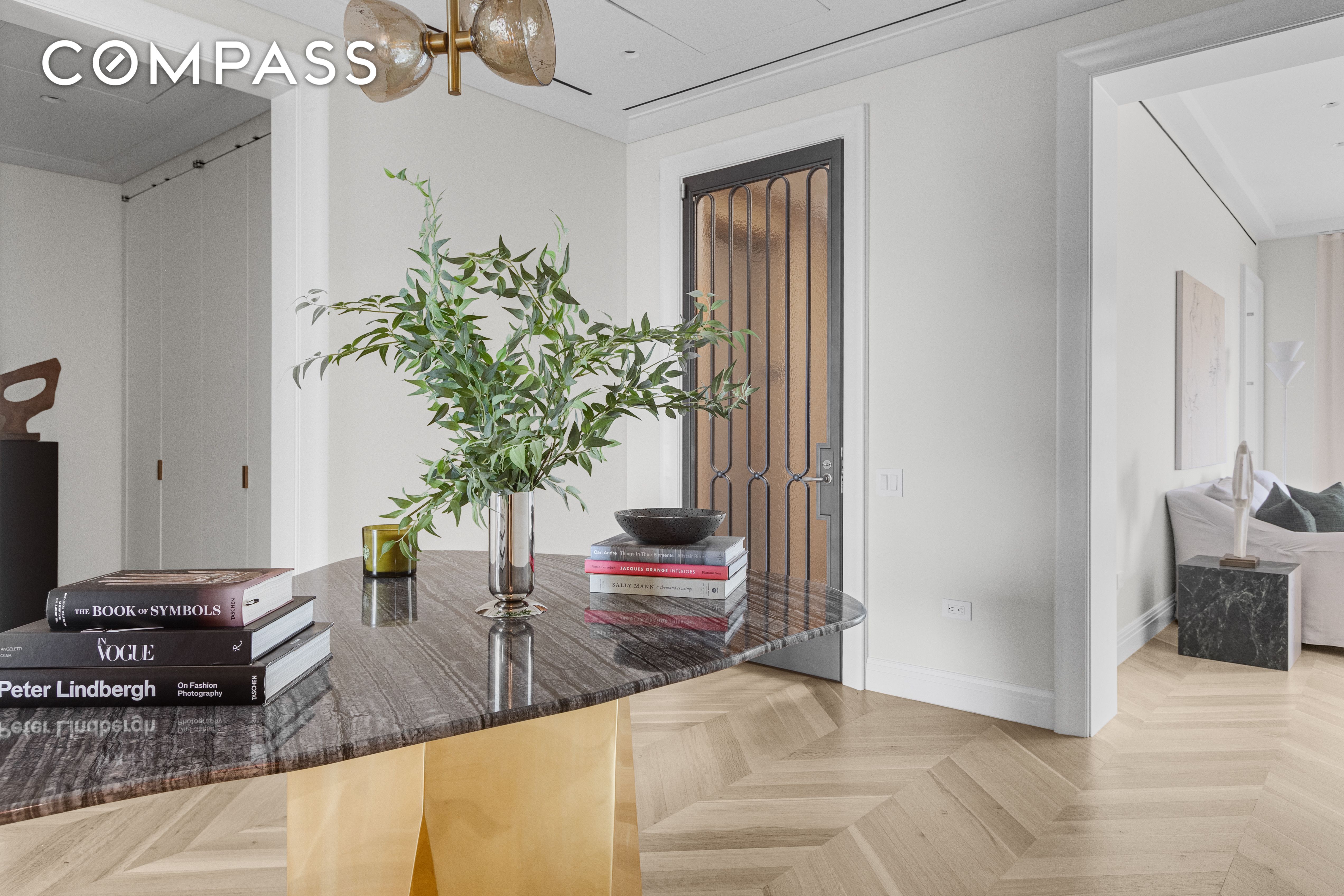 109 East 79th Street Ph, Upper East Side, Upper East Side, NYC - 5 Bedrooms  
5.5 Bathrooms  
10 Rooms - 