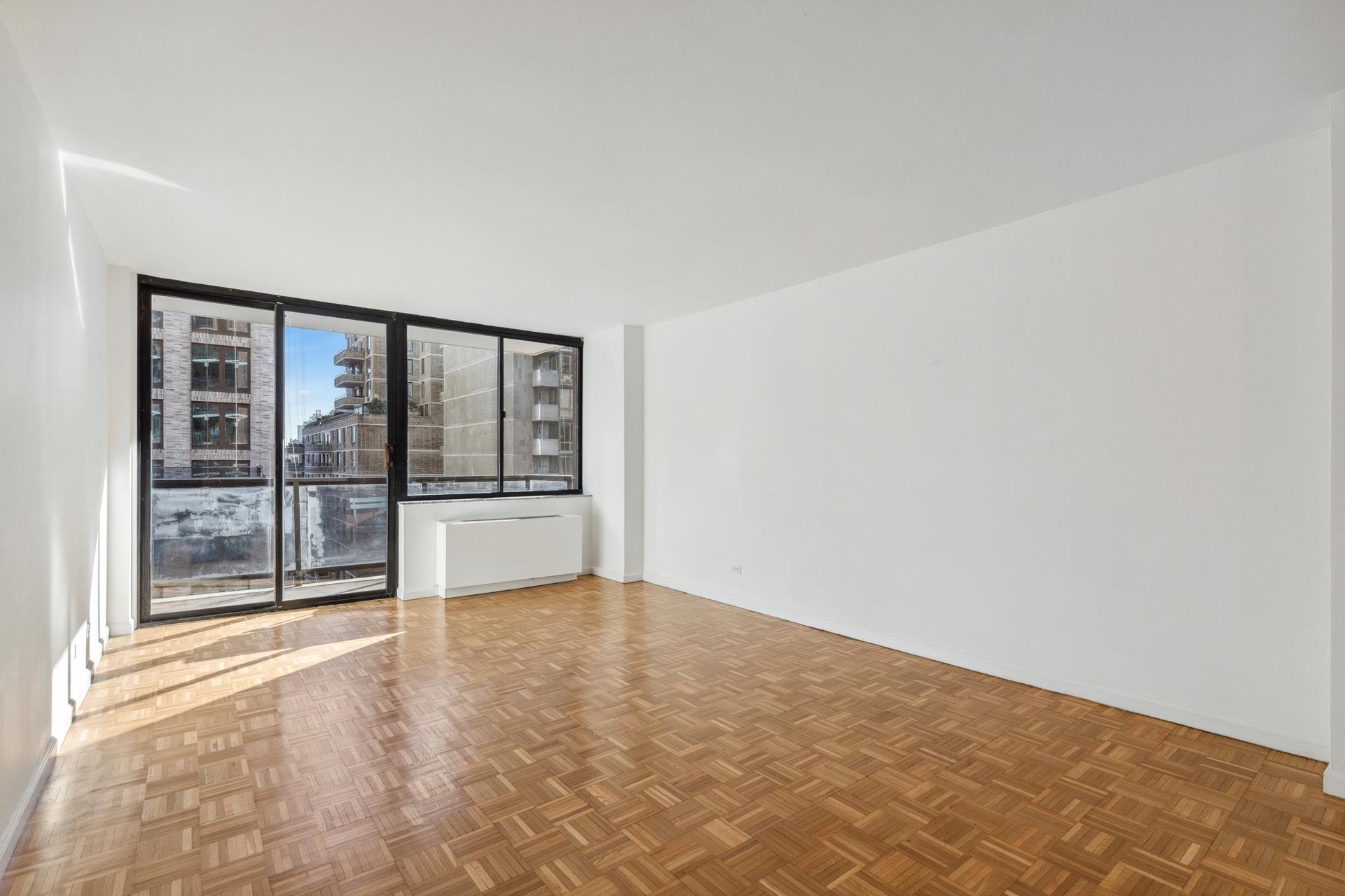 255 East 49th Street 14C, Turtle Bay, Midtown East, NYC - 1 Bedrooms  
1 Bathrooms  
4 Rooms - 