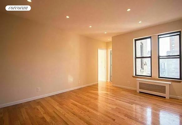 316 West 104th Street 4D, Upper West Side, Upper West Side, NYC - 1 Bedrooms  
1 Bathrooms  
4 Rooms - 