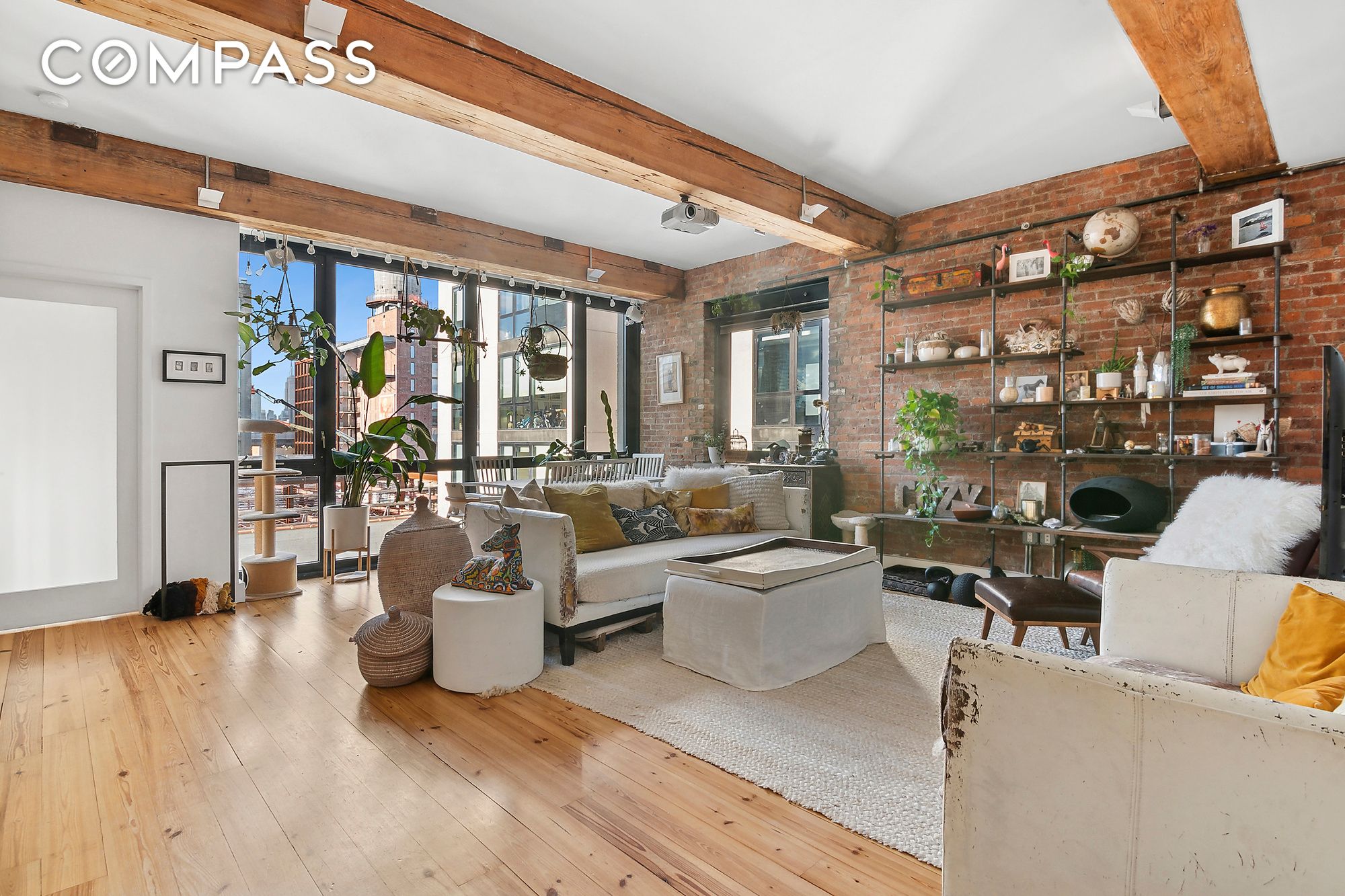 72 Berry Street 4B, Williamsburg, Brooklyn, New York - 2 Bedrooms  
1 Bathrooms  
4 Rooms - 